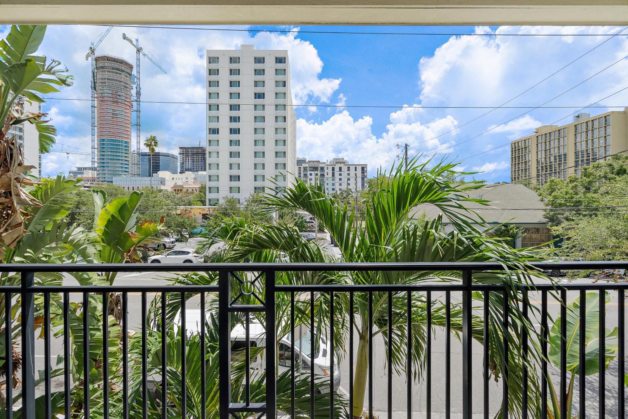 Retro Retreat In Dtsp - Explore The Downtown Area St. Petersburg Dış mekan fotoğraf